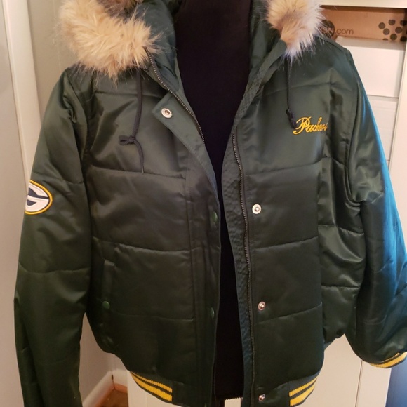 NFL Jackets & Blazers - NWOT-  PACKERS NFL Puff Jacket XL